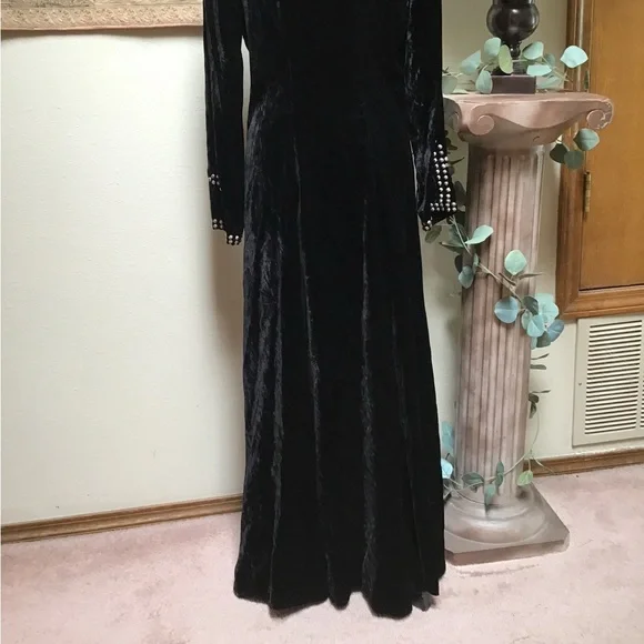 Double D Ranch Black Velvet Long Sleeve Dress - Picture 4 of 14